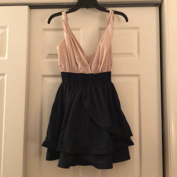 Esther & co champagne & navy low neckline dress - Picture 2 of 5